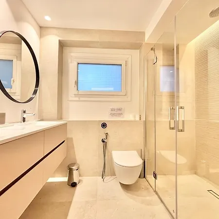 2 Bedrooms & 2 Bathrooms - 24p2 * Cannes